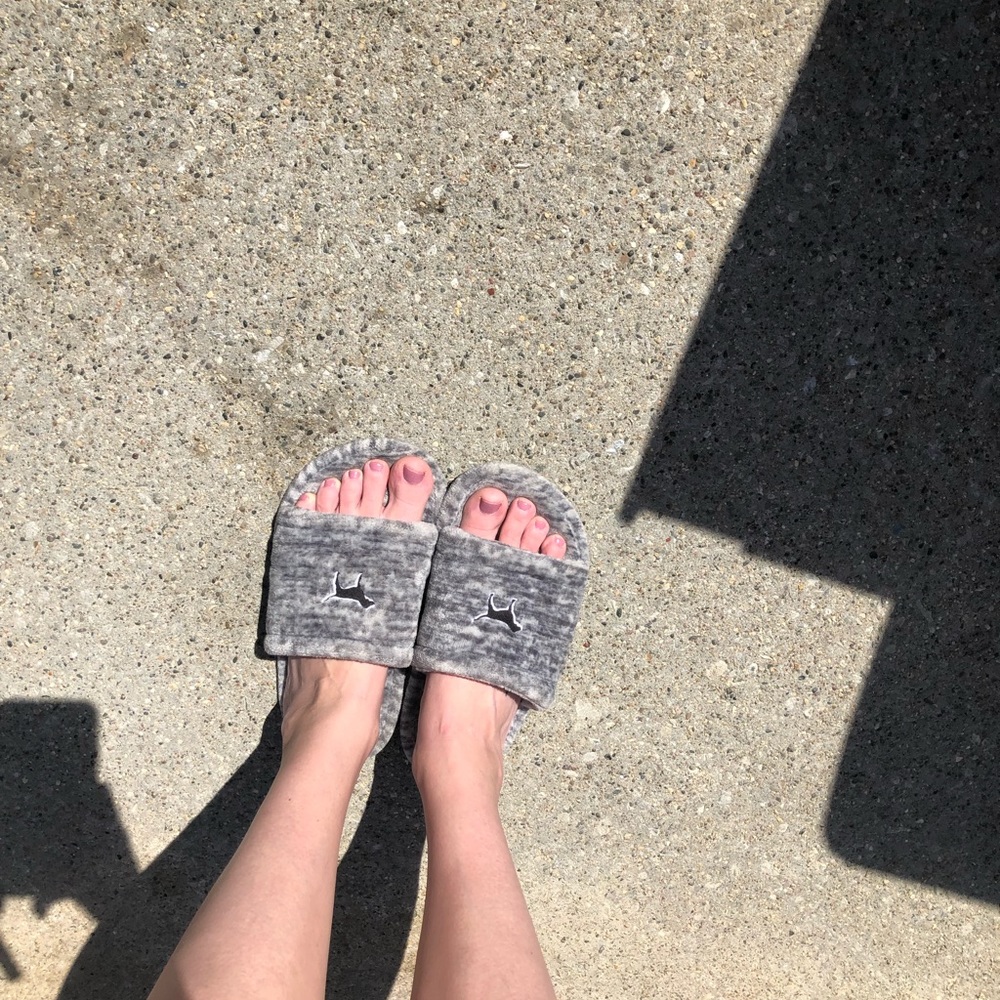 VS PINK open toe slippers . ISO